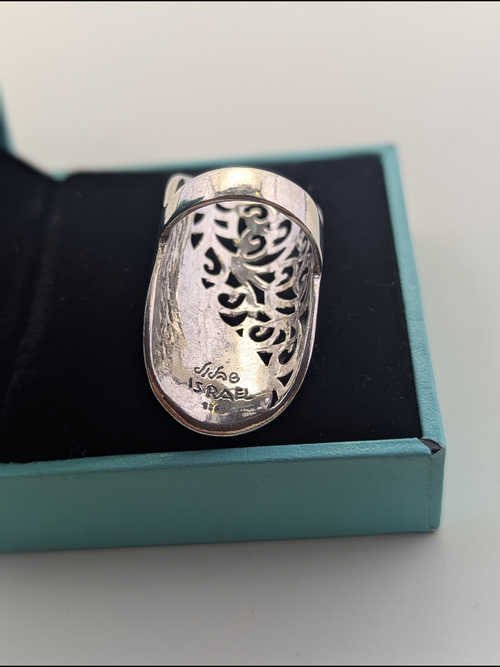 ✨ Vintage Israeli Artisan 925 Sterling Silver Cutout Filigree Long Ring ✨ - Picture 3 of 5